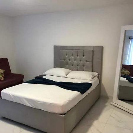 Apartamento En El Edificio Nuevo Conquistador Con Vista Al Mar Apartamento *